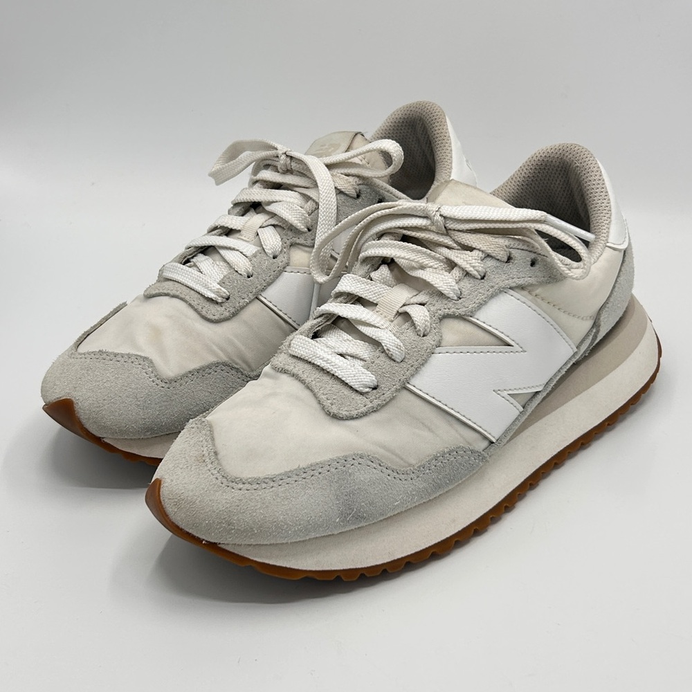 New Balance 237 Nimbus Cloud, White, Grey Suede, Very Good condition. W 8, M 6.5